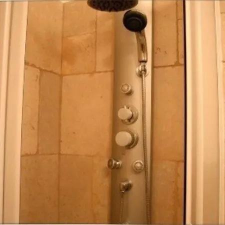 منزل ريفي La Vigna Vecchia